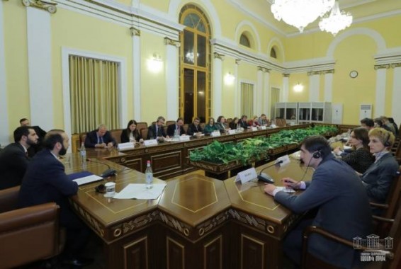 Спикер НС обсудил с послами стран ОБСЕ и СЕ ситуация вокруг КС Армении