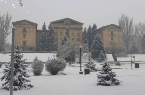 Ազգային ժողովում պարգևատրվել են հունվարին աշխատած 17 օրվա համար