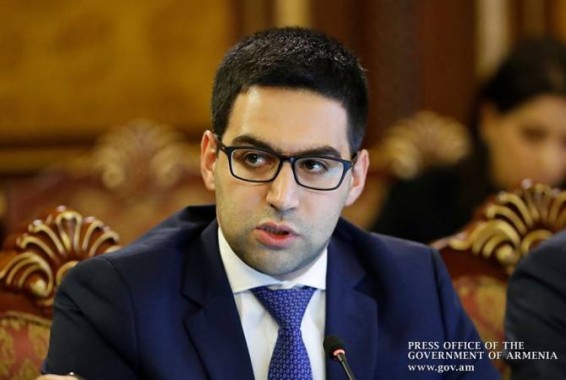 Рустам Бадасян представил Джанни Букиккио события, связанные с назначением референдума