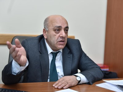 «Համալսարանը տանուլ տվեց իրեն նետված մարտահրավերը». ԵՊՀ հոգաբարձուների խորհրդի անդամ Արթուր Վաղարշյանի հայտարարությունը
