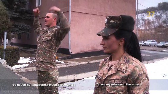 «Իմ օրինակով սովորեցրել եմ հարգել համազգեստ կրող կնոջը». Դասակի հրամանատար կինը՝ «Դարձիր օրինակ» շարքի հերոս