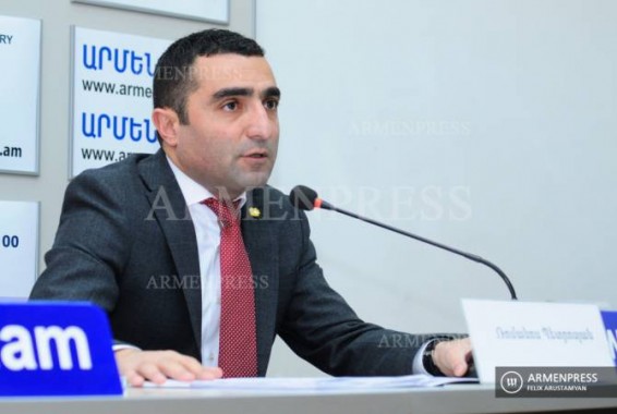 Կորոնավիրուսով վարկված Չարենցավանի երկու բնակիչներն ուրիշների հետ որևէ շփում չեն ունեցել