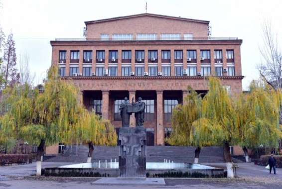 Выборы ректора ЕГУ будут отложены из-за объявленного чрезвычайного положения