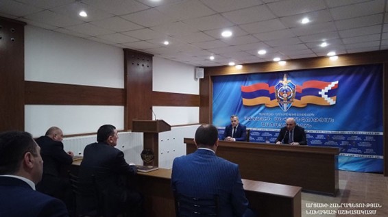 Бако Саакян провел рабочее совещание в СНБ Арцаха