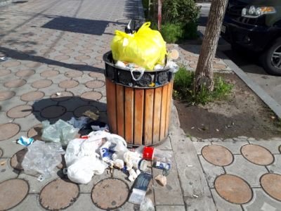 Ախտահանումը երեւանյան բակեր դեռ չի հասել. աղբն այժմ էլ է այնտեղ