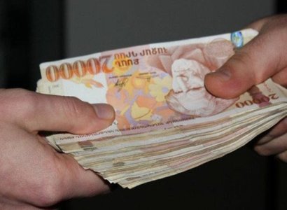 Շորթում. ոստիկանները բռնեցին փողը վերցնելու պահին