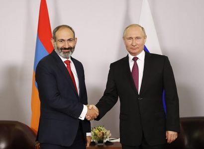 Մեր ժողովուրդները սրբորեն հարգում են հերոսների հիշատակը. Պուտինի շնորհավորանքը՝ Փաշինյանին
