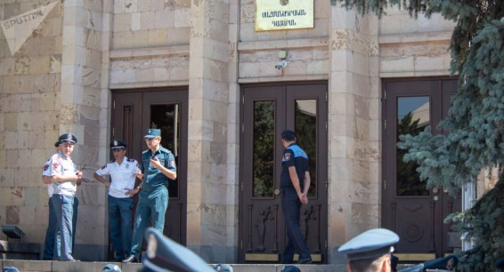 Власти Армении ищут способы решить проблему КС без референдума