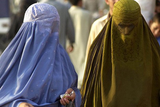 Բրիտանացիների մեծ մասը կողմ է բուրքայի կրման արգելքին. հարցում