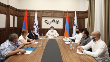 Մենք ունենք անցնցում իշխանափոխության ճանապարհային քարտեզ․ Արթուր Վանեցյան