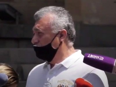 Ժամանակն է, որ ժողովուրդը ոտքի կանգնի. այո, եթե անհրաժեշտ է, պետք է գրավել հենց ռադիոտունը. Ռուբեն Հակոբյան