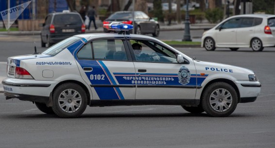 Зачем проверяли машину главы аппарата Конституционного суда? Ответ полиции и адвоката
