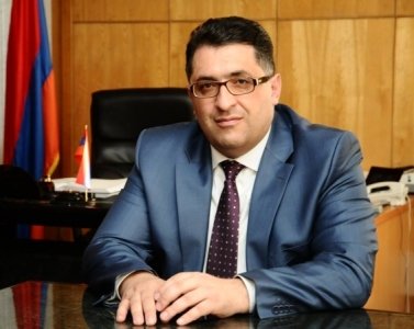 Мэр города Чаренцаван заразился коронавирусом