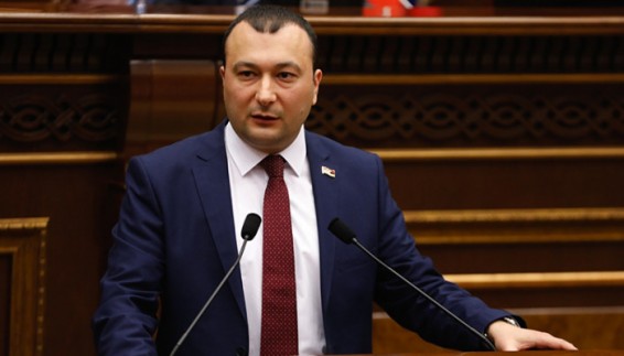 ՀՀ-ում կորոնավիրուսից մահացել է 1040 քաղաքացի, այս մահերի համար պետք է պատասխան տրվի. Վահե Էնֆիաջյանը՝ Տիգրան Ավինյանին