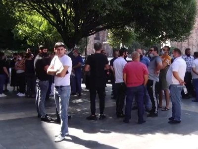 Протестующий: Изменение таможенных ставок приведет к подорожанию одежды в Армении в 2-3 раза