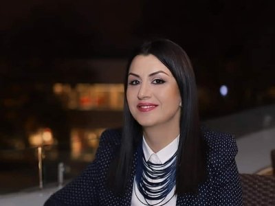 Էդ ԱԺ-ն փակեք էլի. ես ձեր տեղը լինեի՝ իրավաբանականի դիպլոմս կուտեի. Երեւանի ավագանու անդամ