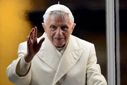 Պատվավոր պապ Բենեդիկտոսը խոստովանել է, որ չի սիրում որոշումներ ընդունել