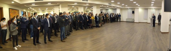 Подавший в отставку глава МИД Армении попрощался с сотрудниками