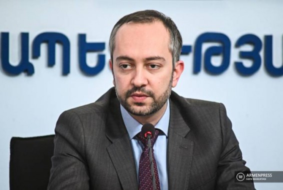 Эдуард Агаджанян призывает воздерживаться от проведения митингов