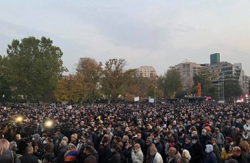 «Նիկոլ, հեռացի՛ր». հանրահավաք Ազատության հրապարակում. ՈՒՂԻՂ