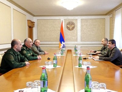 ԱՀ նախագահն ընդունել է ՀՀ զինվորական դատախազ Վահե Հարությունյանի գլխավորած պատվիրակությանը