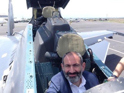 «Медиа защитник»: Потратили 130 миллионов долларов для того, чтобы Никол дважды сделал селфи