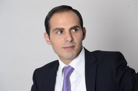 Դավթաշեն վարչական շրջանի ղեկավարի աշխատակազմի քարտուղար Սահակ Ասատրյանը ազատվել է աշխատանքից