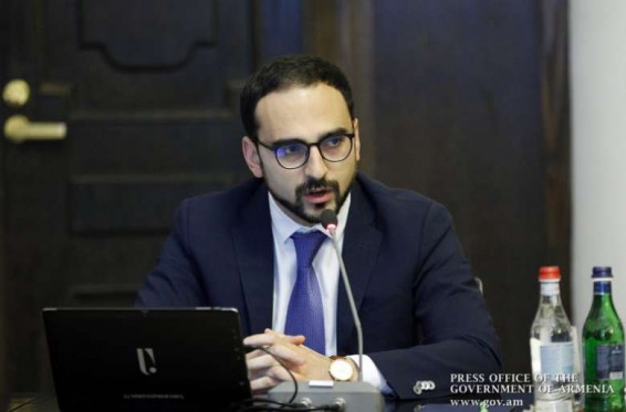Տիգրան Ավինյանի որոշմամբ՝ իր գրասենյակի աշխատողները պարգևավճար են ստացել