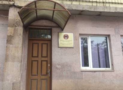 ԱԱԾ–ն մտել է ՀՀԿ Չարենցավանի գրասենյակ․ hraparak.am