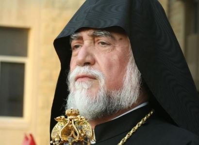 Накануне Нового года Католикос Великого дома Киликийского Арам I призвал помочь детям Карабаха