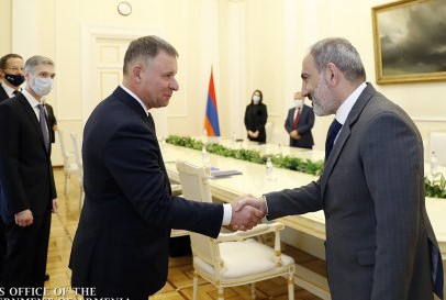 Նիկոլ Փաշինյանն ընդունել է ՌԴ արտակարգ իրավիճակների նախարար Եվգենի Զինիչևին