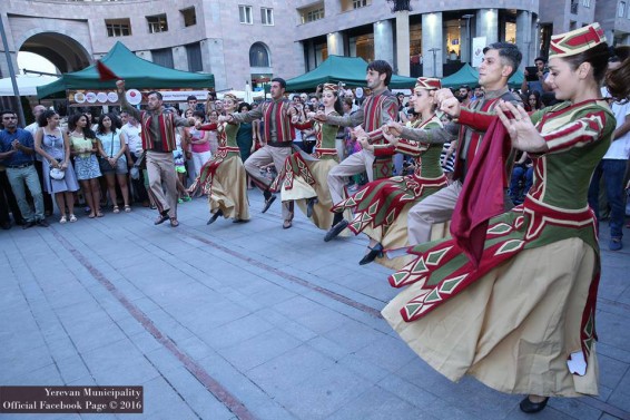 Պարուսուցում՝ Ազատության հրապարակում