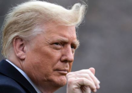 Трамп помиловал 73 человека, в том числе своего экс-советника Бэннона