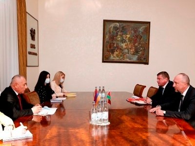 Глава МЧС Армении и посол Беларуси обсудили вопросы сотрудничества