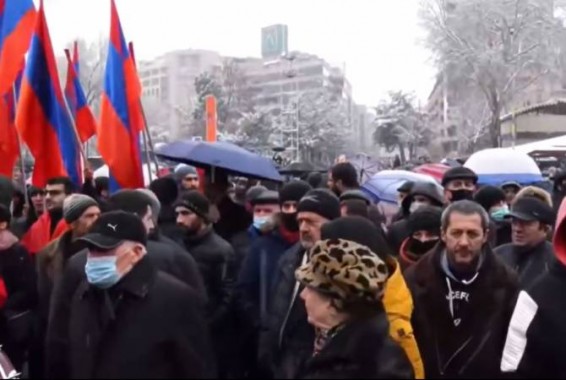 Движение по спасению Родины созвало большой митинг на площади Свободы Еревана