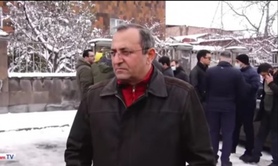 Առաջին քրգործը պիտի հարուցվեր պատերազմի իրական վիճակը կեղծող լրատվամիջոցների եւ անձանց նկատմամբ. Արծվիկ Մինասյան
