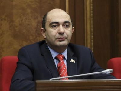 Ախր դուք այդքան ձայն չունեք նախագահին պաշտոնանկ անելու համար, ի՞նչ եք օդը տատանում. Էդմոն Մարուքյան