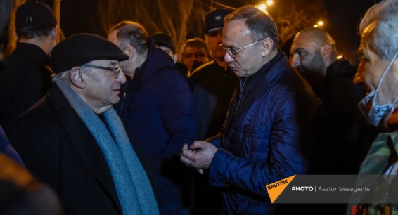 Армянская оппозиция потребовала экстренной встречи с президентом Саркисяном
