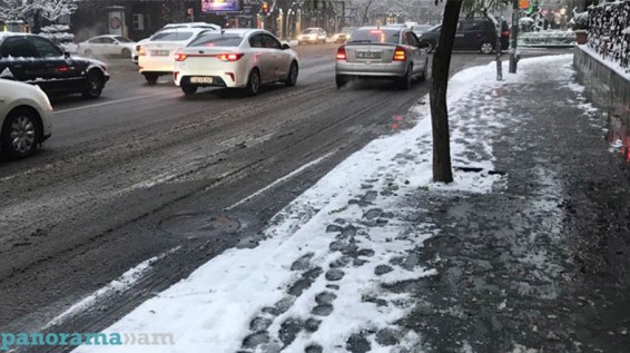 МЧС предупреждает водителей о гололеде на ряде дорог Армении