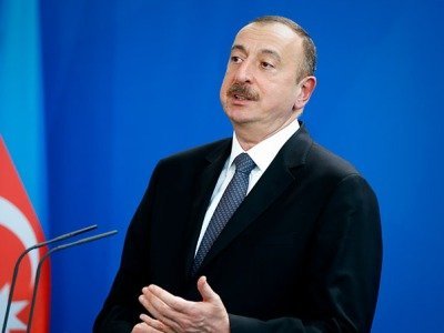 Алиев заявил, что Ереван и Баку начали переговоры по разблокированию транспортных коммуникаций