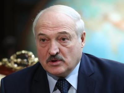 Лукашенко призвал разбираться с оппозицией, которая «берется за оружие»
