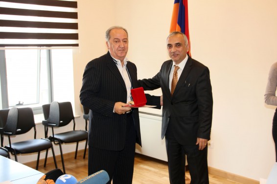 Photo. Մասնագիտական տոնի կապակցությամբ՝  պարարվեստի ոլորտի գործիչները պարգևատրվել են