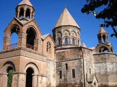 Մայր Աթոռ Սուրբ Էջմիածինը դատապարտում է Բաքվում, այսպես կոչված, «Ռազմավարի զբոսայգու» բացումը