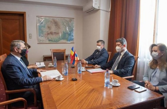 «Անվտանգության բացակայության խորը զգացողություն կա». Նախագահը հանդիպել է Մեղրիի, Կապանի և Քաջարանի քաղաքապետների հետ