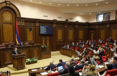 «Паст»: Ближайшие соратники и.о. премьер-министра Армении хотят уйти из политики