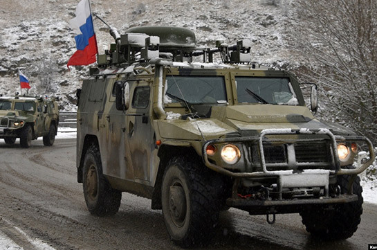 В Арцахе подорвалась машина российских миротворцев: двое военнослужащих получили ранения