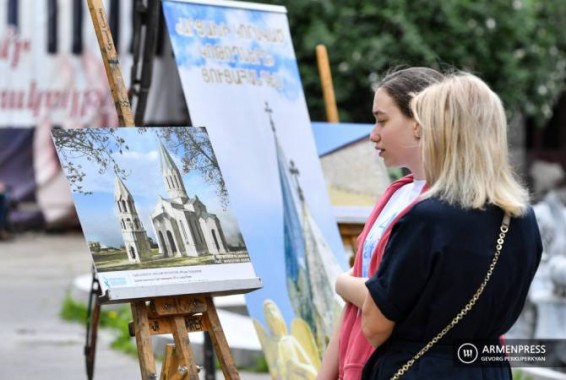 «Արցախի կորսված կոթողները».բացօթյա ցուցահանդես` Երևանում
