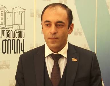 «Հրապարակ»․ Սիսիանի քաղաքապետարանի պատն են փորել, որ չափեն գաջի հաստությունը, Գորիսում ասֆալտն են միլիմետրերով չափել