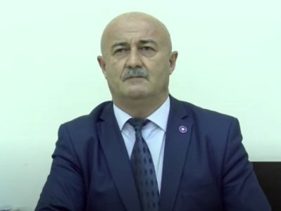 Լեւոն Տեր-Պետրոսյանը հիպնոս էր անում, դրա համար ես իր ելույթների ժամանակ ցվրվում էի. Հովիկ Աղազարյան