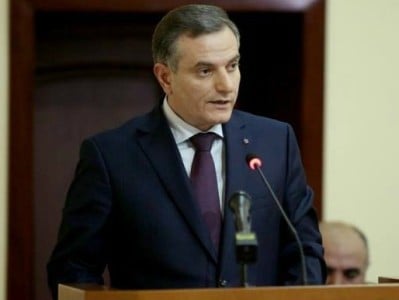 Մենք պետք է կտրենք մեր կապը անցյալի և նիկոլիզմի հետ. Արտակ Զաքարյան